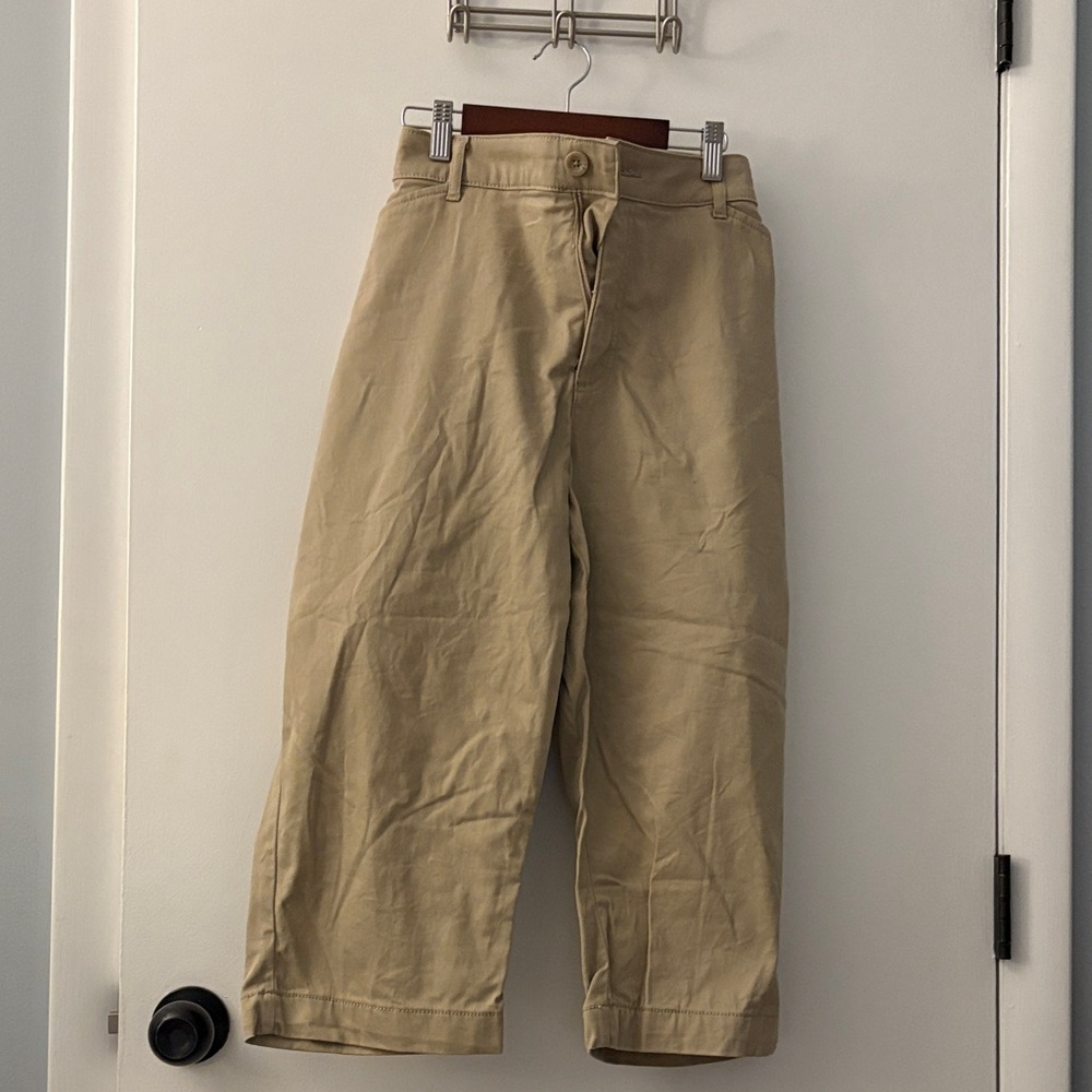 St. John's Bay Women's Tan Capris